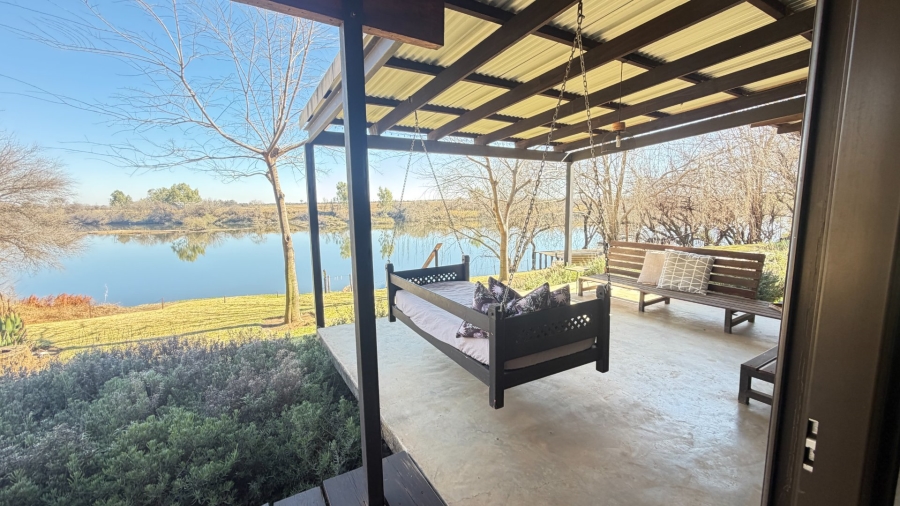 4 Bedroom Property for Sale in Viljoenskroon Rural Free State